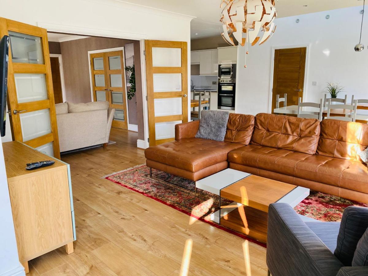 فيلا Mayors House Ideal For Groups & Business بيتربرو المظهر الخارجي الصورة