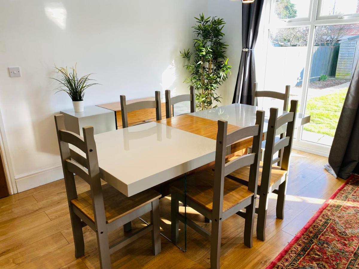 فيلا Mayors House Ideal For Groups & Business بيتربرو المظهر الخارجي الصورة